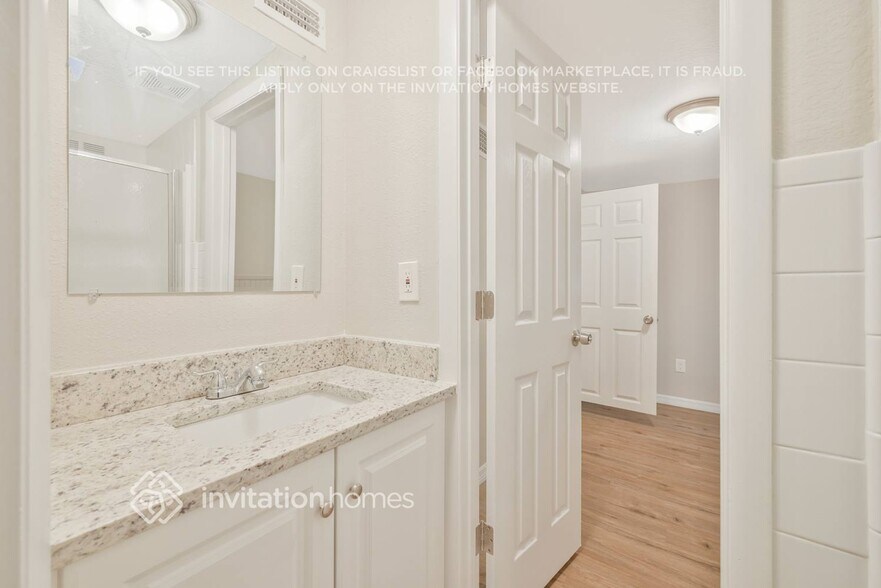 Building Photo - 900 Horizon St