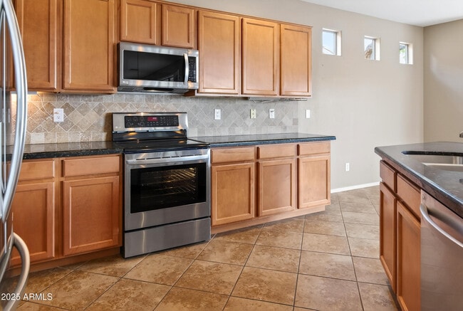 Building Photo - 42575 Abbey Rd