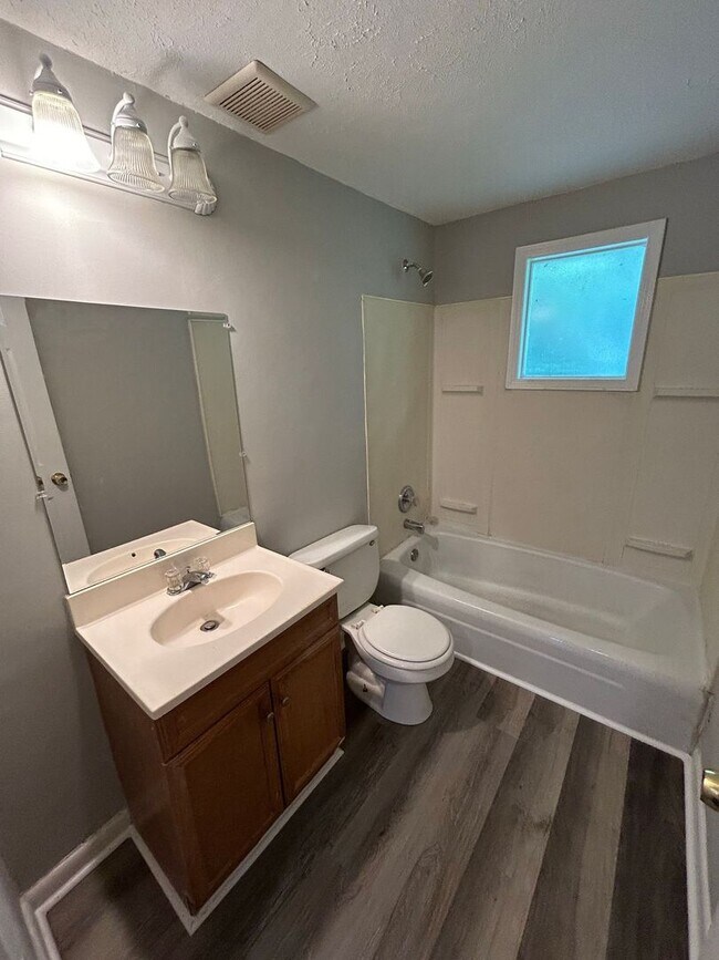 Building Photo - Quiet and Secluded Neighborhood with Frien...