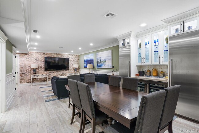 Building Photo - 4 Goldman Ct