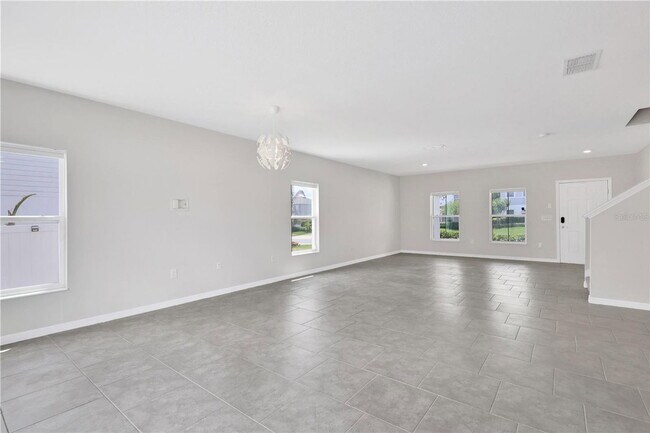 Building Photo - 4225 Beargrass St