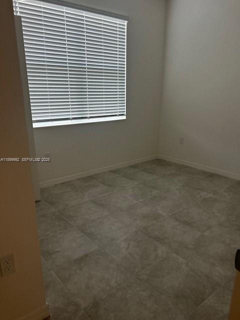 Building Photo - 271 Bottle Brush Dr