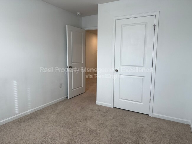 Building Photo - 3117 Pasile Ct