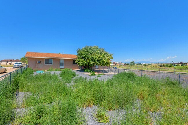 Primary Photo - Duplex in Pueblo West!