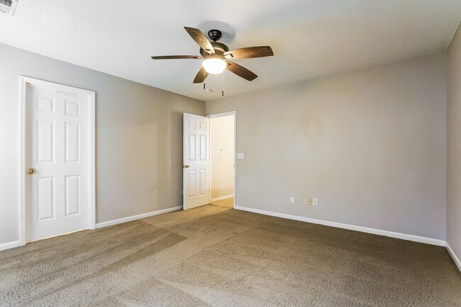 Building Photo - 112 Norrostown Pl