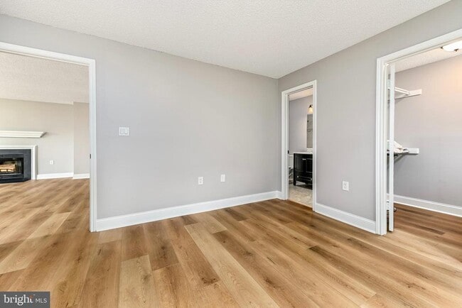 Building Photo - 20991 Timber Ridge Terrace