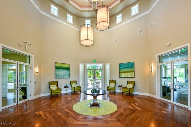 Building Photo - 3029 Royal Gardens Ave