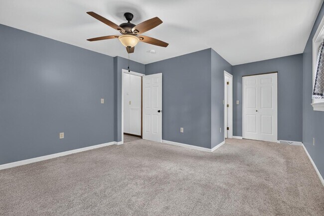 Building Photo - 2337 Laurel Top Cir