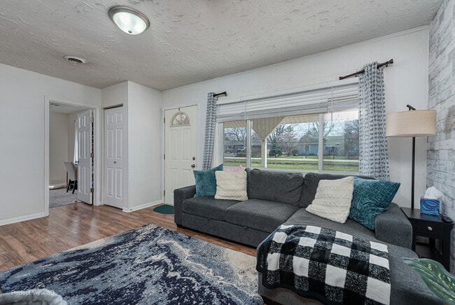 Building Photo - 11248 193rd St