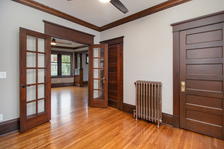 Building Photo - 737 Sims Ave