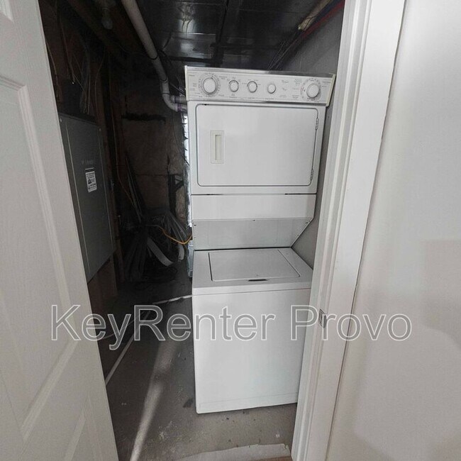 Building Photo - 1297 Dawes Wy