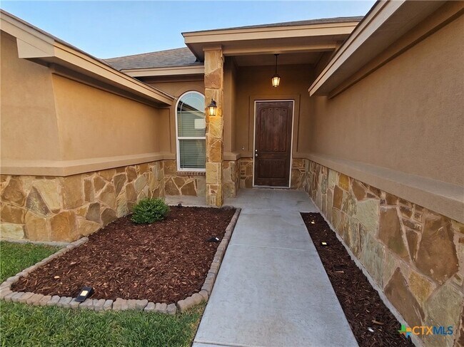 Building Photo - 1207 Liberation Ln