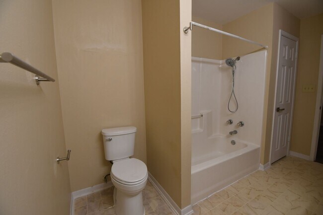 Building Photo - 2529 Westminster Dr