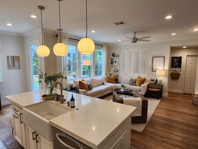Building Photo - Highly Upgraged Ladera Ranch Home
