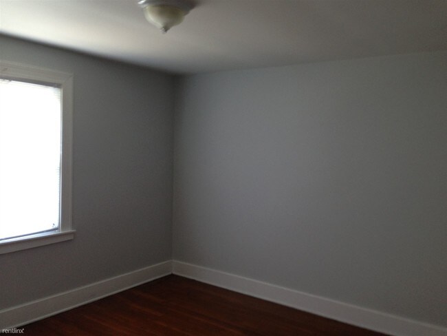 Building Photo - 3 br, 2 bath House - 1410 Sigsbee St SE