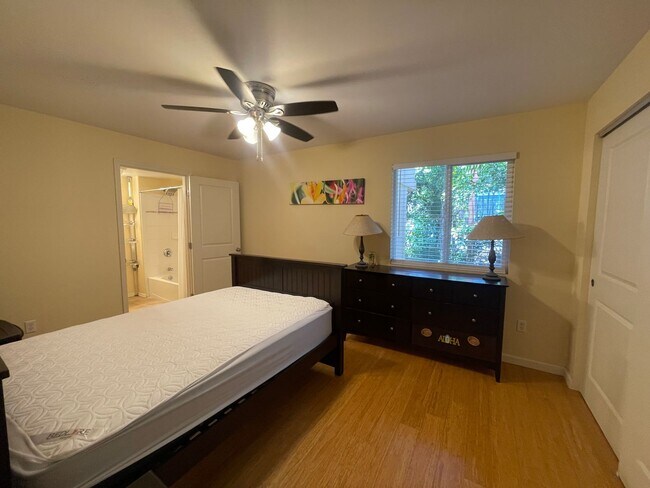 Building Photo - VIllas at Kahana Ridge Three Bedroom / Two...