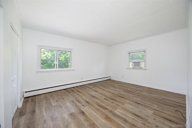 Building Photo - 216 Hobbs Ln