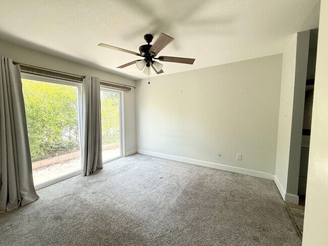 Building Photo - PET FRIENDLY - Charming 4-Bedroom Home in ...