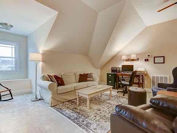 Building Photo - 804 Commonwealth Avenue