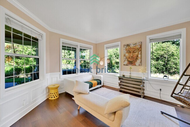 Building Photo - 4 BED & 3 BATH SINGLE FAMILY HOUSE FOR RENT