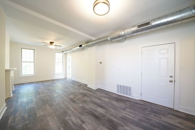 Building Photo - 1041 W Taylor St