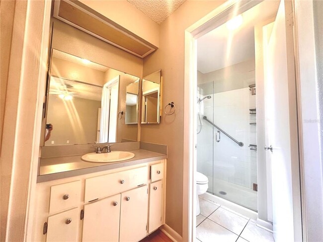 Building Photo - 1649 Selkirk Dr