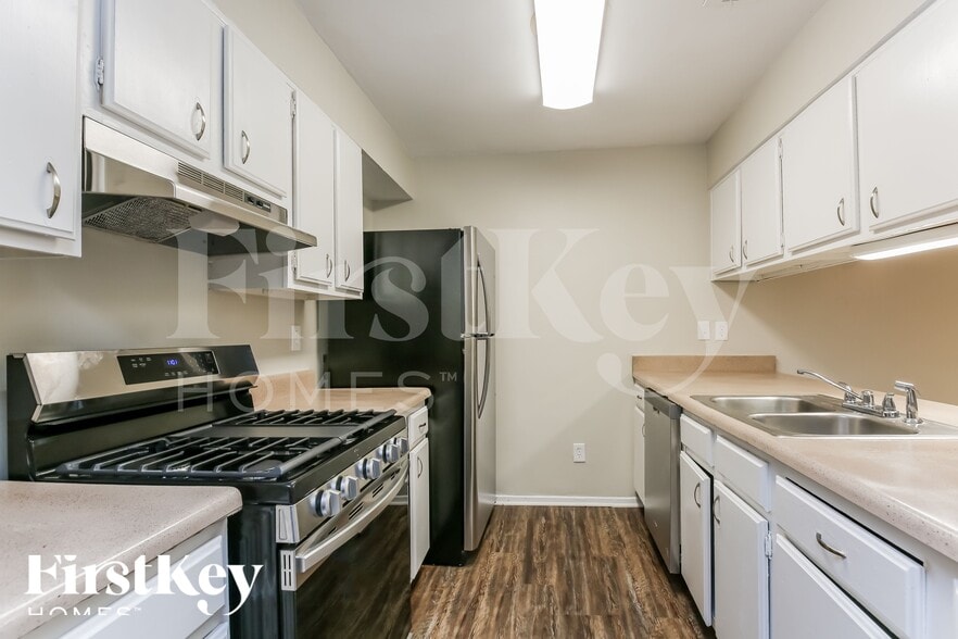 Building Photo - 1539 Esquire Pl NW