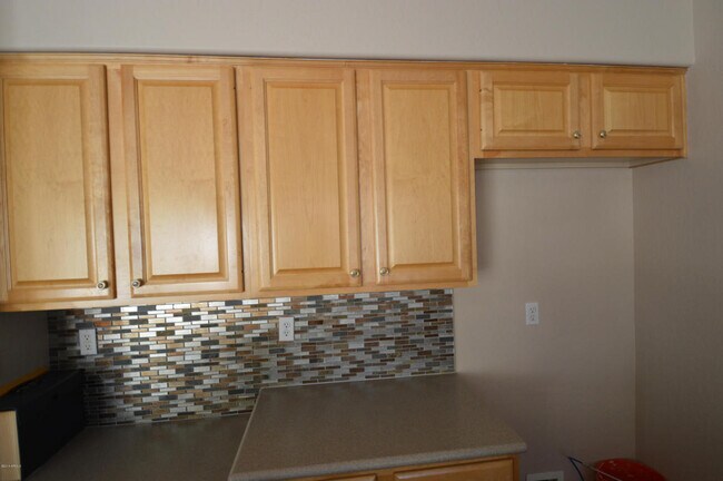 Building Photo - COMING SOON!! 5 bed 3 bath, 3000 + SFT with pool in Carino Estates, Chandler