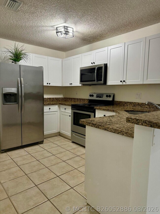 Building Photo - 11289 SW 18th Ct