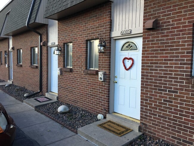 Primary Photo - 6035 W 47th Ave