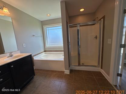 Building Photo - 830 Solomon Dr