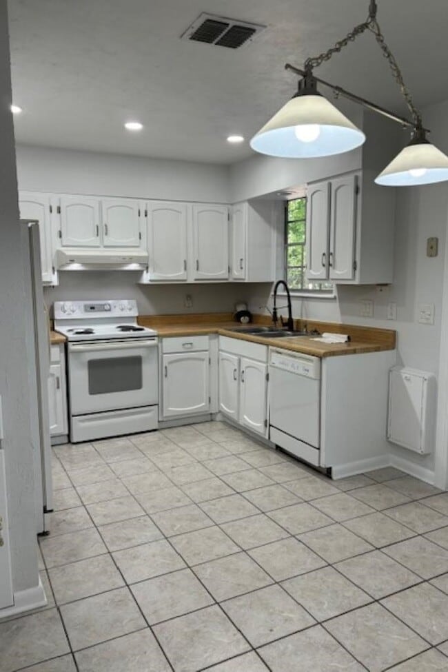 Building Photo - 4239 Woodhill Ct