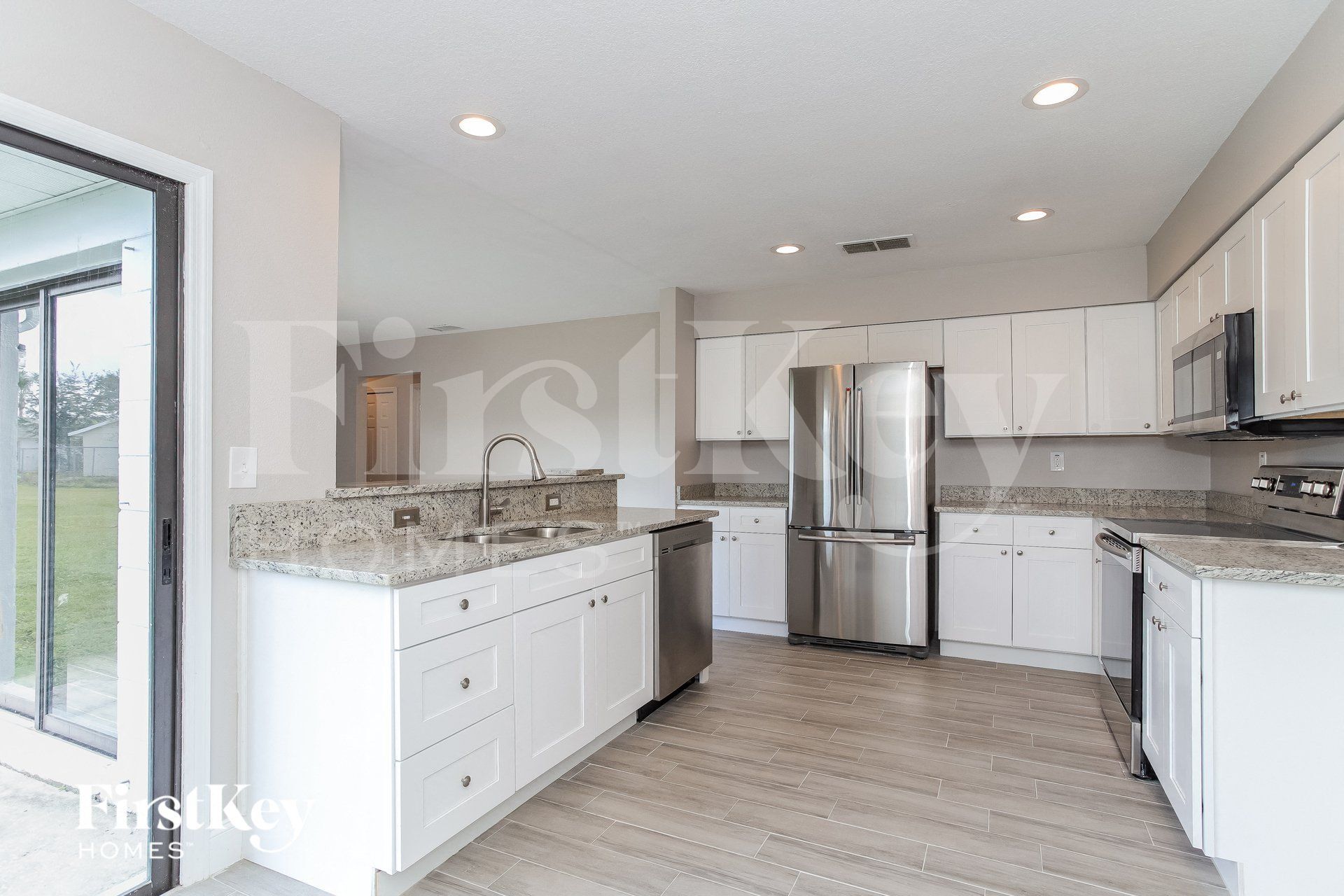 Building Photo - 1013 Dartmoor Pl