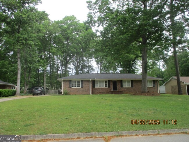 Primary Photo - 113 Millwood Rd