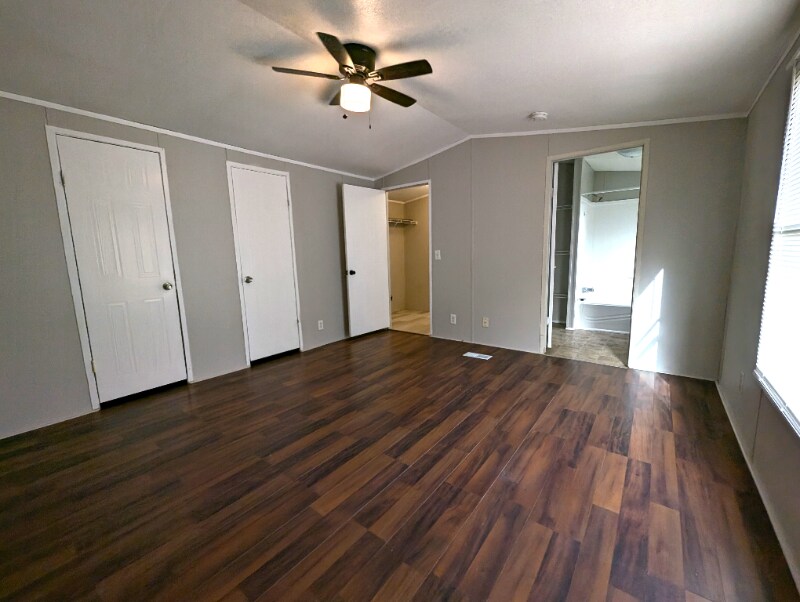 Building Photo - 13314 Pecan Tree Dr