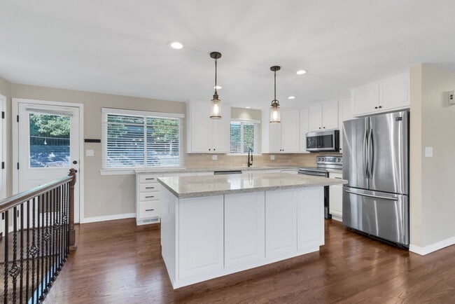 Building Photo - 7085 W 71st Ave