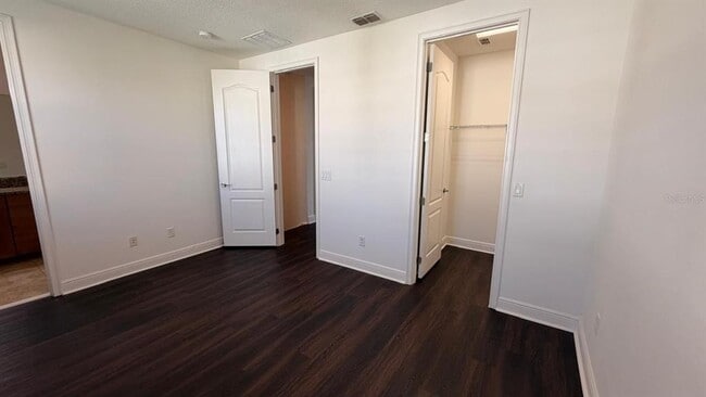 Building Photo - 14038 Millington St