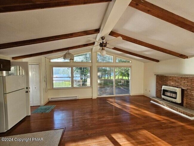 Building Photo - 4153 Sylvan Ln