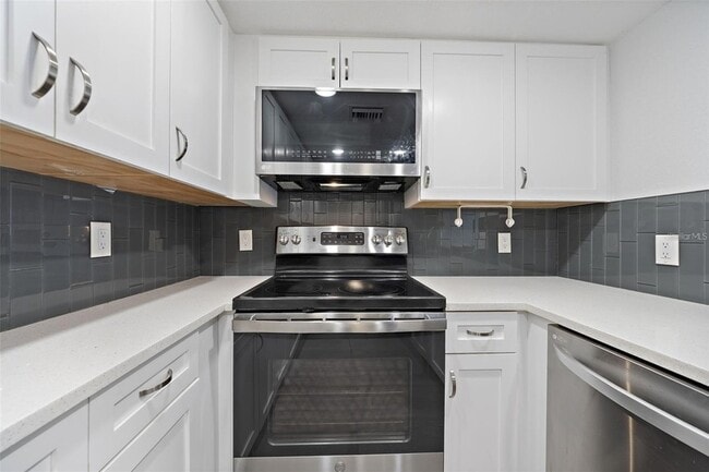 Building Photo - 4141 Bayshore Blvd