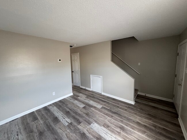 Building Photo - 4206 Delbert Ave