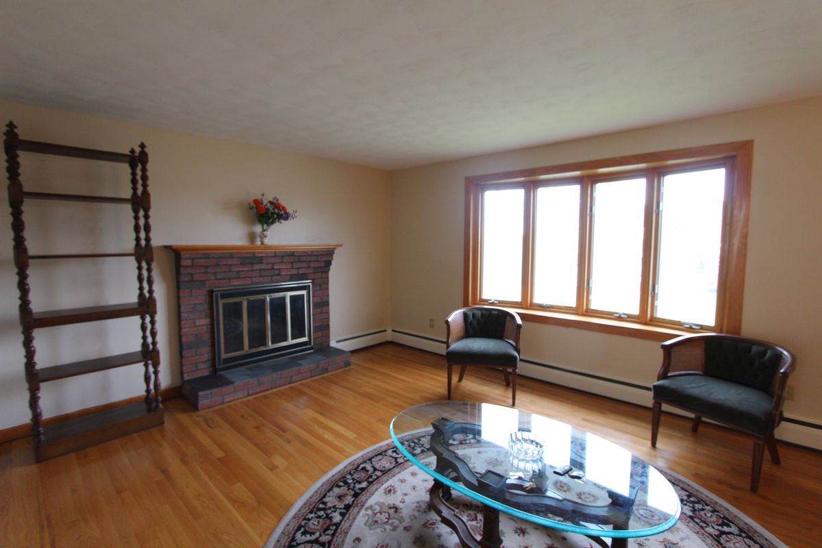Building Photo - 122 Batterson Dr