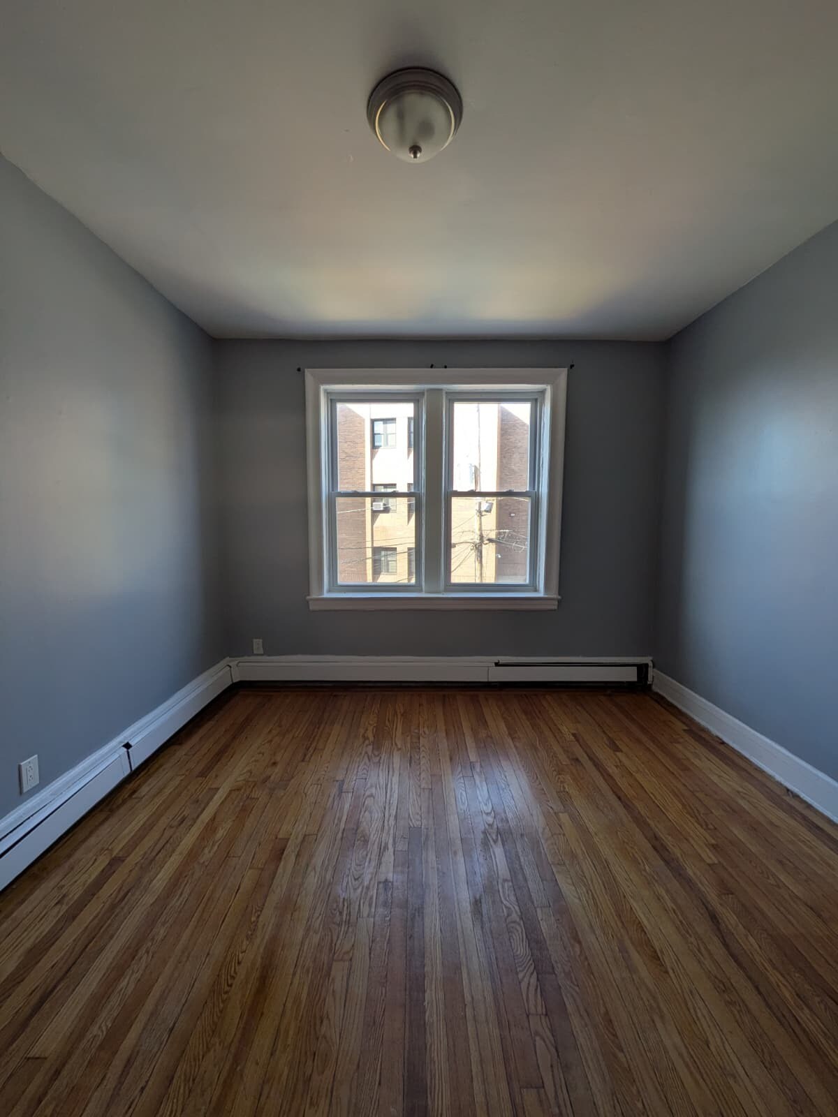 Building Photo - 149 Zabriskie St