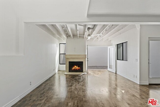 Building Photo - 29221 Heathercliff Rd