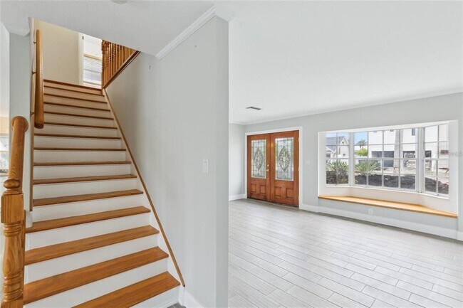 Building Photo - 8706 Elmwood Ln