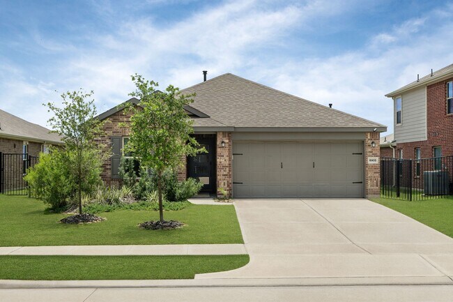 Building Photo - 10433 Russell Pines Dr