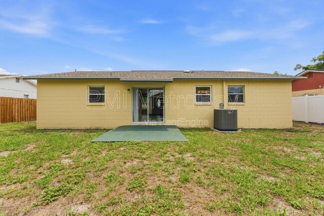 Building Photo - 6406 Axelrod Rd