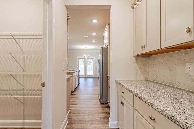 Building Photo - HUGE And BRAND New Home in Greer 29651!