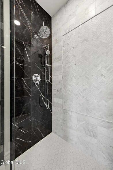 Building Photo - 78 Church St