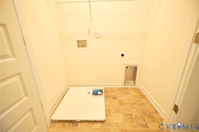 Building Photo - 214 Greenpark Rd