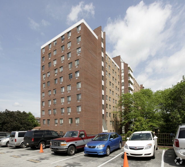 York Towne House 200 N Duke St York PA 17401 Apartment Finder